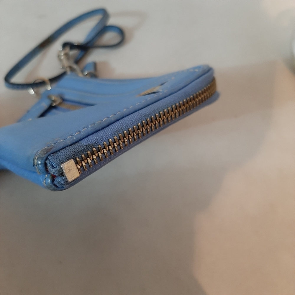 Dooney Bourke Blue Wristlet Bag - Picture 5 of 16